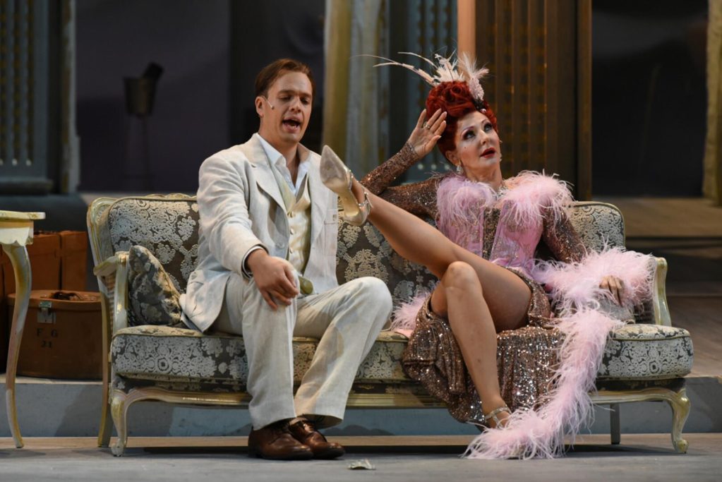 Staatstheater Wiesbaden: Gräfin Mariza (Copyright: Karl & Monika Forster) Staatstheater Wiesbaden: Gräfin Mariza (Copyright: Karl & Monika Forster)